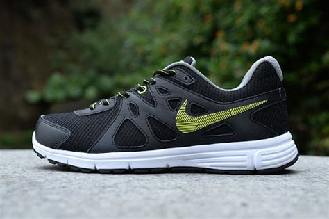 Nike Revolution 2 Running Shoe Review